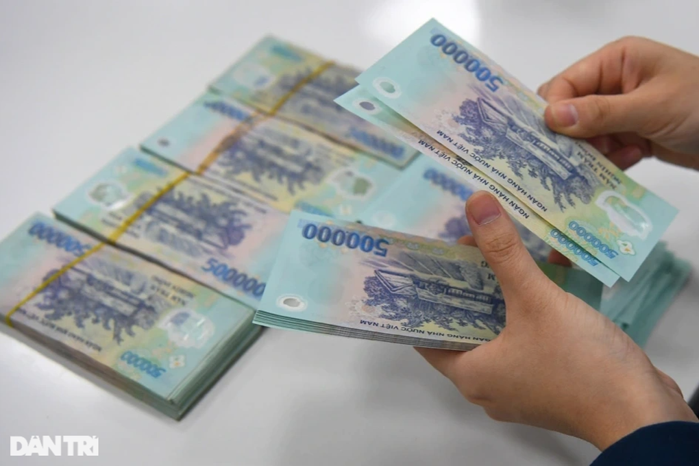 Thanh toán không tiền mặt gấp 28 lần GDP, giao dịch qua ATM giảm mạnh - 1