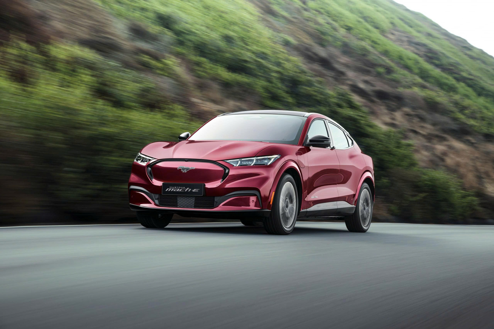 Thị trường ô tô Việt Nam quá độ lên thời xe chơi - 5