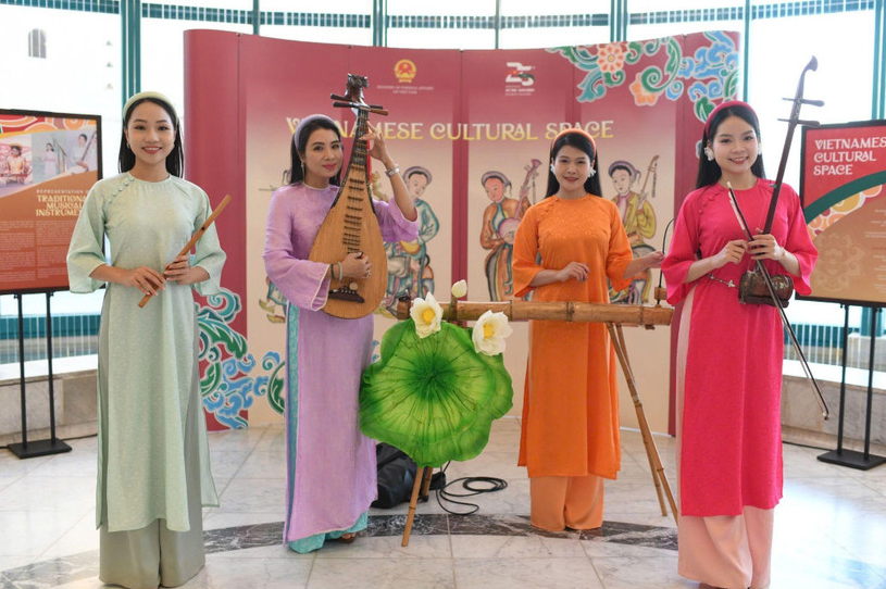 Thủ tướng ban hành Chiến lược truyền thông quảng bá hình ảnh Việt Nam ra nước ngoài 1 Thủ tướng ban hành Chiến lược truyền thông quảng bá hình ảnh Việt Nam ra nước ngoài - Ảnh 1.