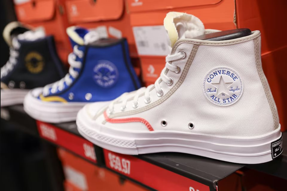 Thương hiệu giày Converse chao đảo, doanh số thấp nhất 15 năm, nhân viên được yêu cầu làm việc tại nhà để chờ tin sa thải- Ảnh 1.