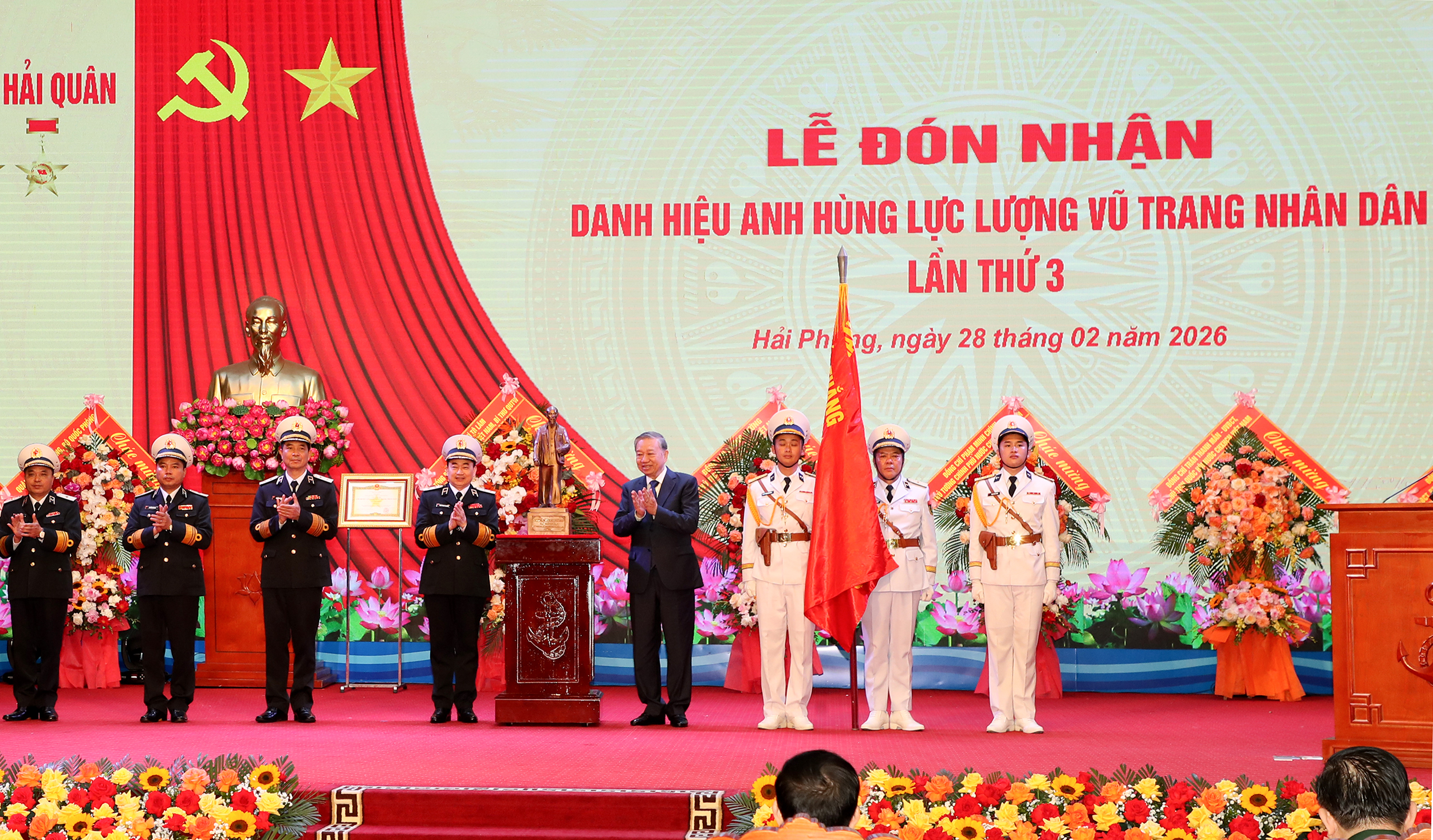 Tiếp tục xây dựng Quân chủng Hải quân tinh, gọn, mạnh 1 Tổng Bí thư Tô Lâm: Tiếp tục xây dựng Quân chủng Hải quân tinh, gọn, mạnh - Ảnh 1.