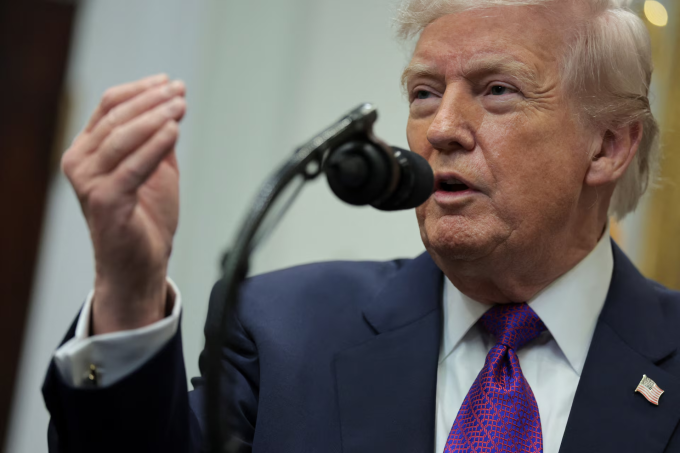 Tổng thống Donald Trump tại Nhà Trắng, ngày 12/2. Ảnh: Reuters