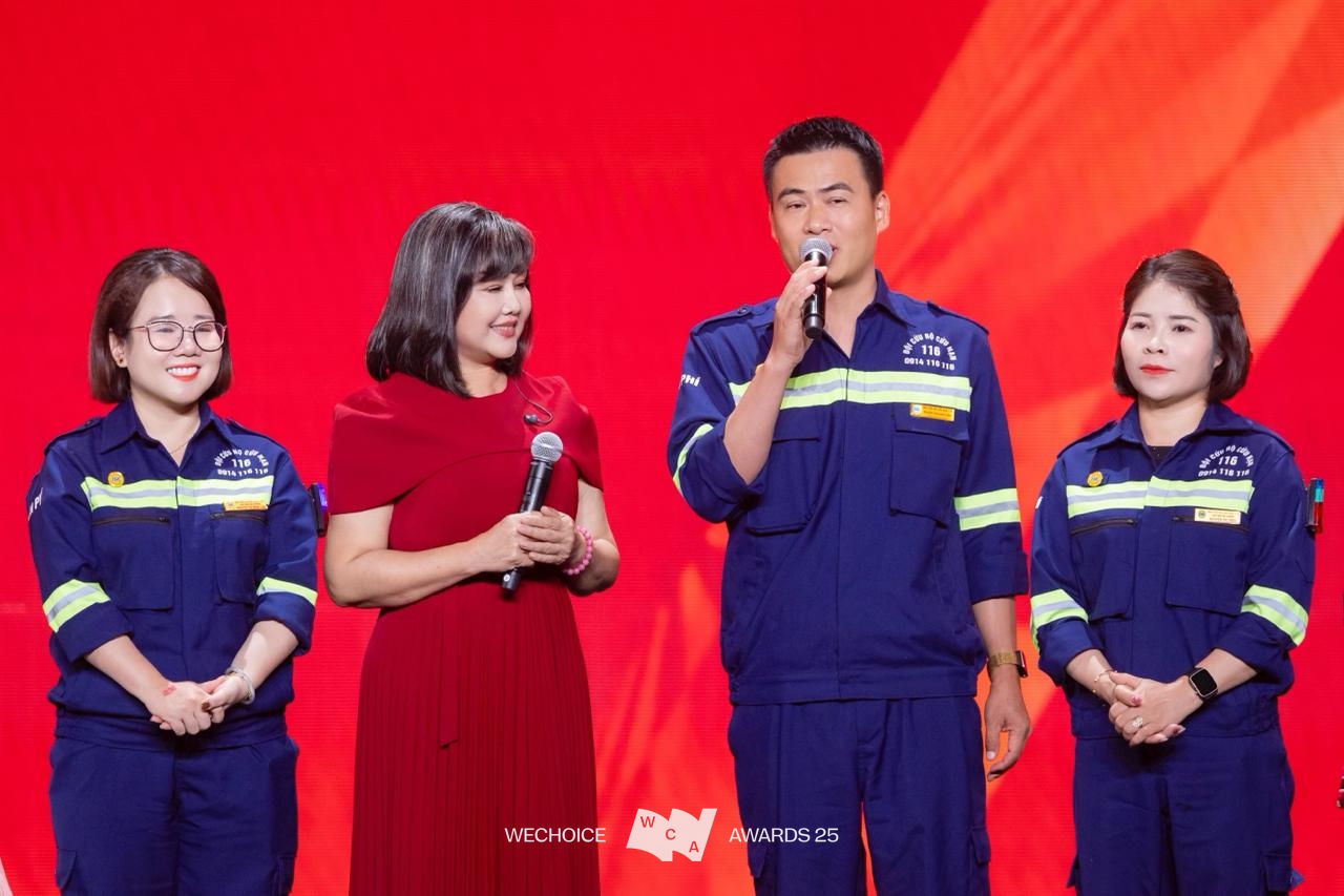Đội cứu hộ 116 chia sẻ hành trình xúc động tại Gala WeChoice 2025: 