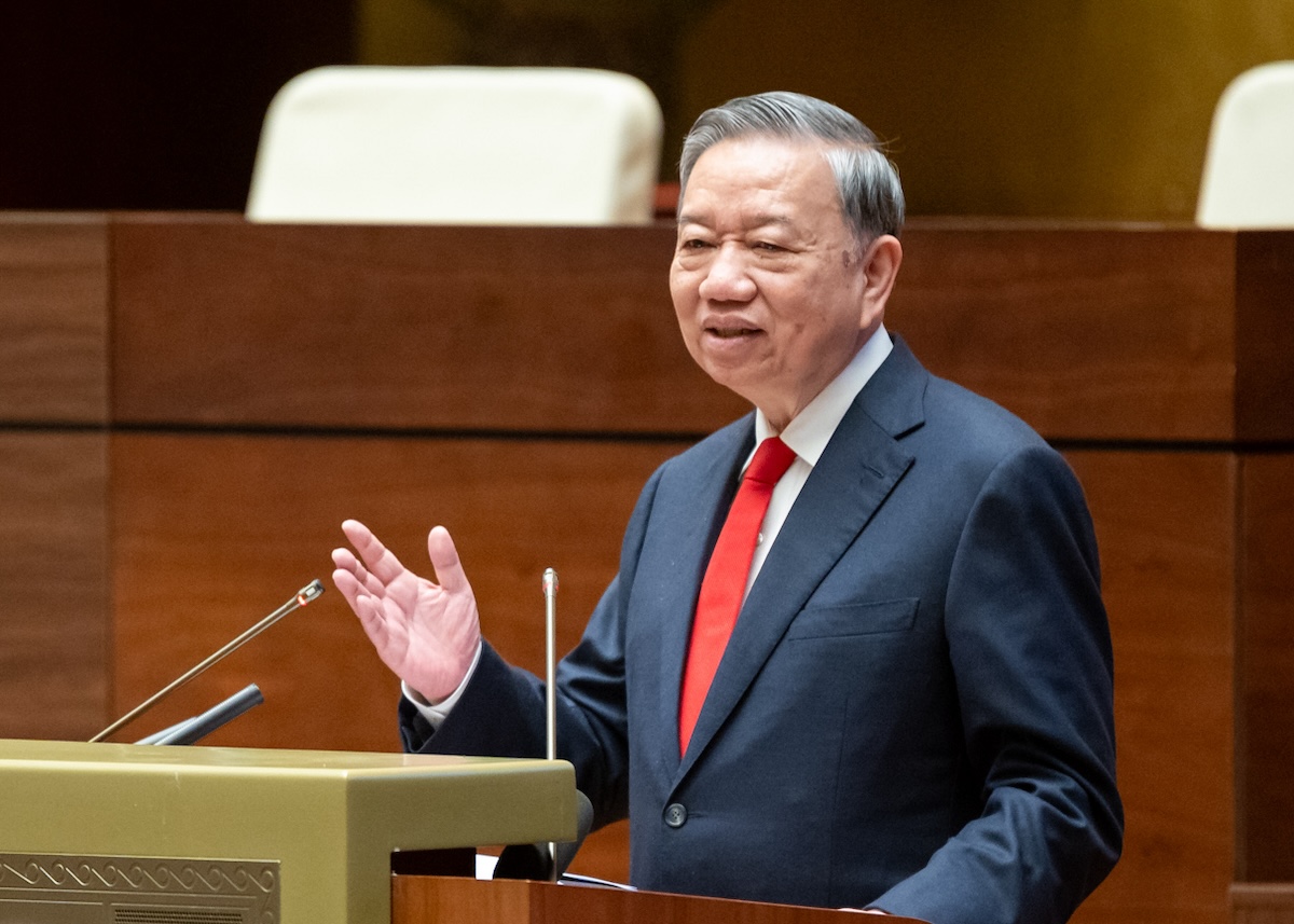 Tổng Bí thư Tô Lâm: Cùng xây khách sạn, tư nhân làm 1 năm, trong khi nhà nước làm 5 năm chưa xong 1 Tổng Bí thư - Ảnh 1.