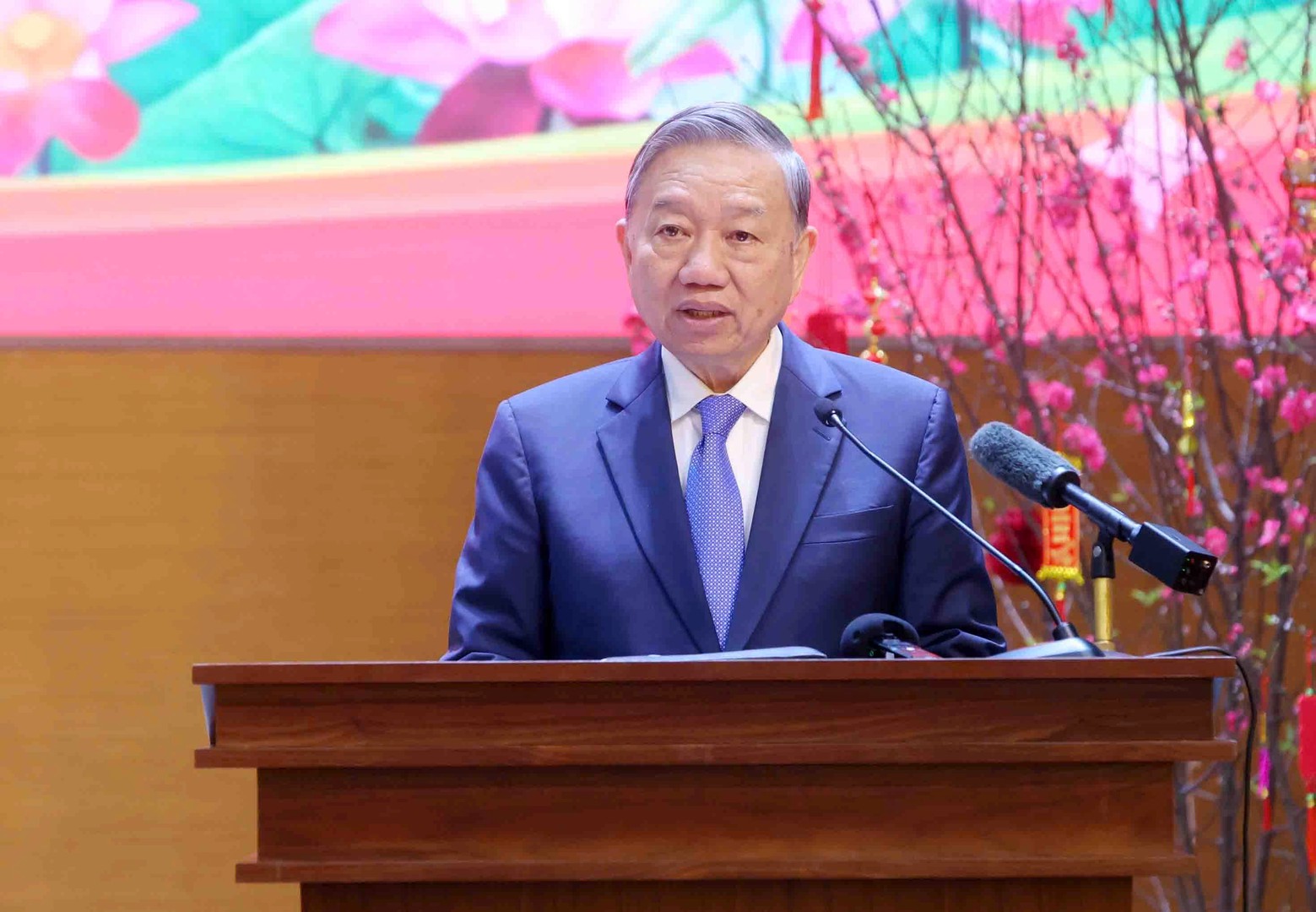 Tổng Bí thư Tô Lâm thăm và chúc Tết lực lượng An ninh điều tra năm 2026 - Ảnh 3.