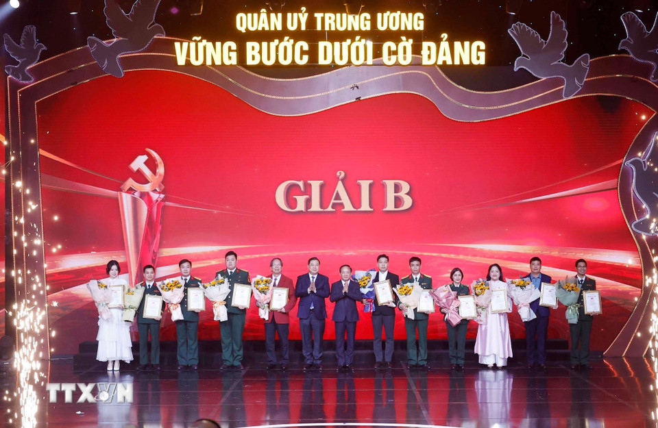 Tổng Bí thư Tô Lâm trao giải cuộc thi ‘Vững bước dưới cờ Đảng’ - Ảnh 3.