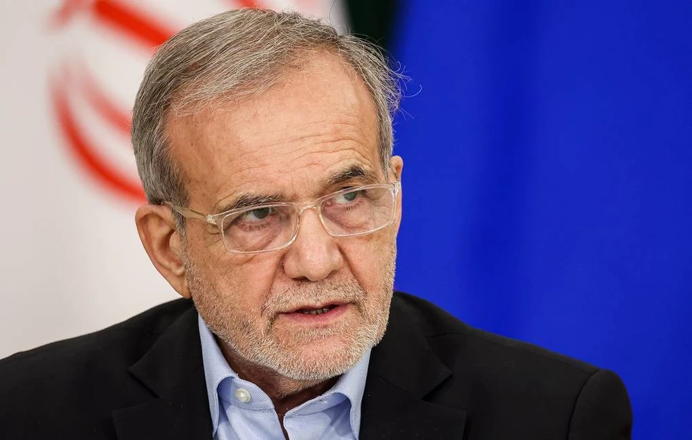 Tổng thống Iran tuyên bố không khuất phục trước áp lực từ Mỹ .jpg