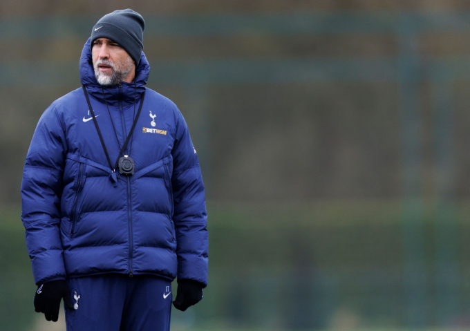 HLV Igor Tudor trong buổi tập của Tottenham ngày 18/2. Ảnh: Shutterstock