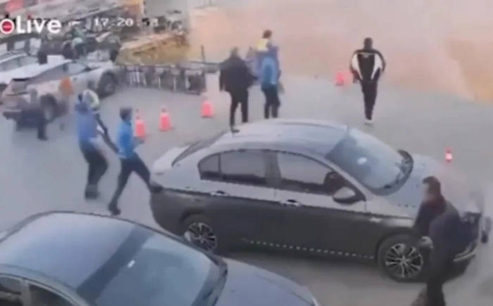 Kinh hoàng: Trạm xăng cùng nhiều người bị 