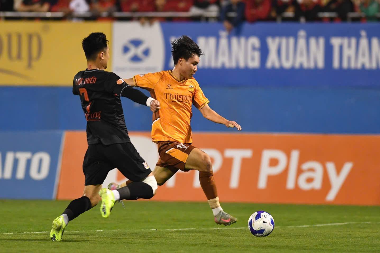 HAGL bùng nổ tuyệt vời, Ninh Bình gục ngã: Trận thua thứ hai của Hoàng Đức, chuyện gì đang xảy ra?- Ảnh 1.