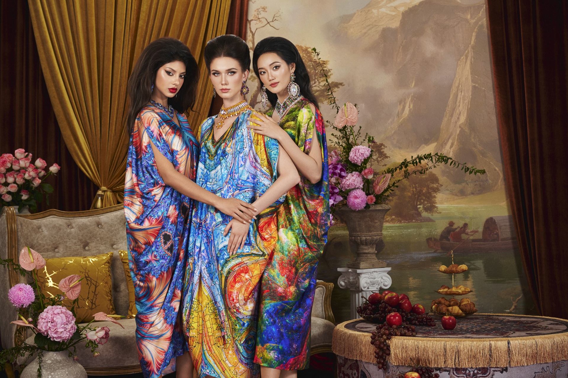 Trang phục đẹp ngày Tết từ chất liệu lụa - 1