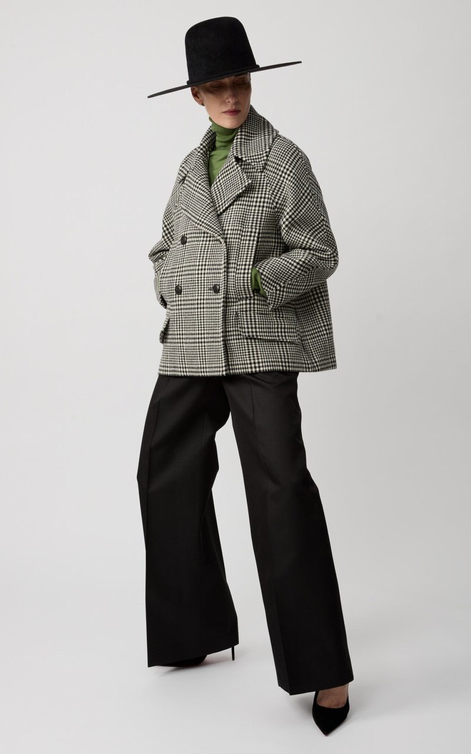 Trang phục kẻ và công thức mặc trẻ, khỏe chưa bao giờ lỗi mốt 1 Trang phục kẻ và công thức mặc trẻ, khỏe chưa bao giờ lỗi mốt - Ảnh 1.