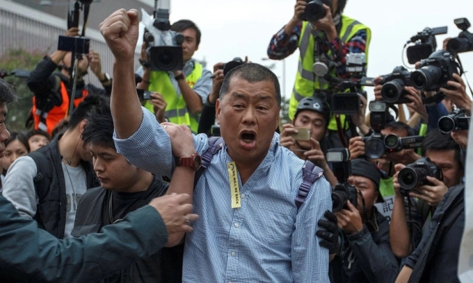 Jimmy Lai tham gia biểu tình tại Hong Kong hồi năm 2019. Ảnh: Reuters