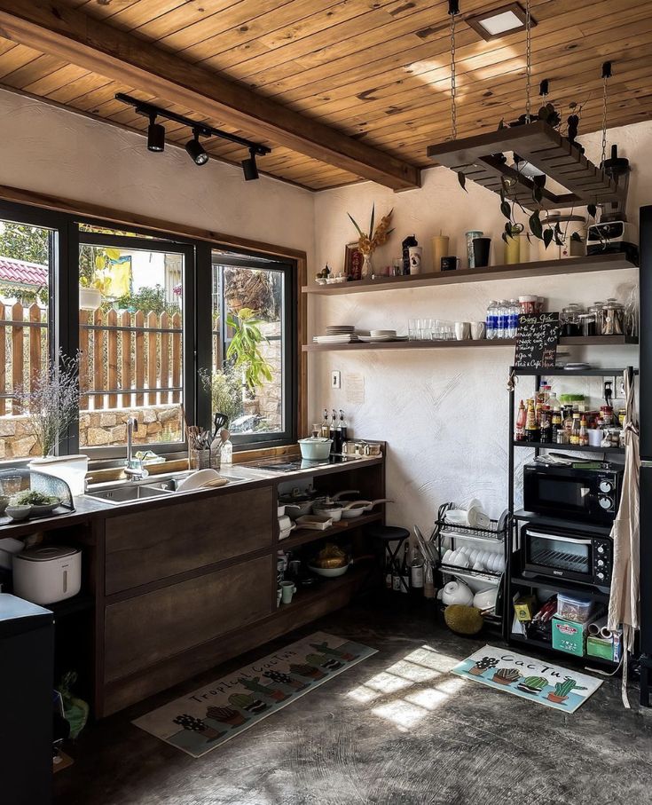 Trước Tết nhiều nhà âm thầm thay thứ này trong bếp, không phải vì sạch mà vì sợ “đứt vận” đầu năm- Ảnh 1.