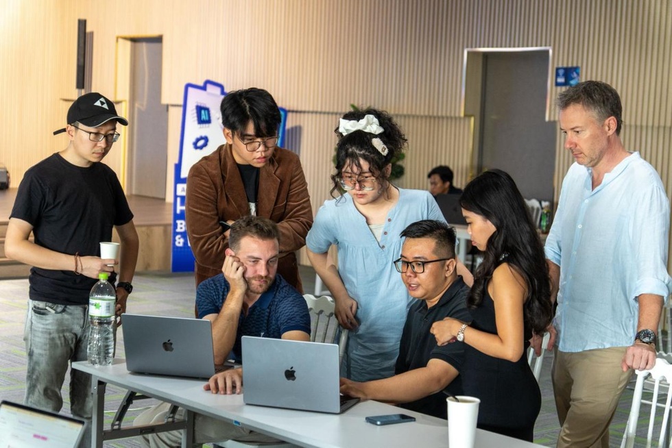 Từ nỗi đau mất mát năm 18 tuổi đến danh hiệu Công dân trẻ tiêu biểu TPHCM - 4