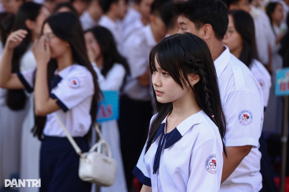 Tuyển sinh đại học 2026: Tại sao chốt điểm “sàn” 16/30 mà không phải 15/30? - 1