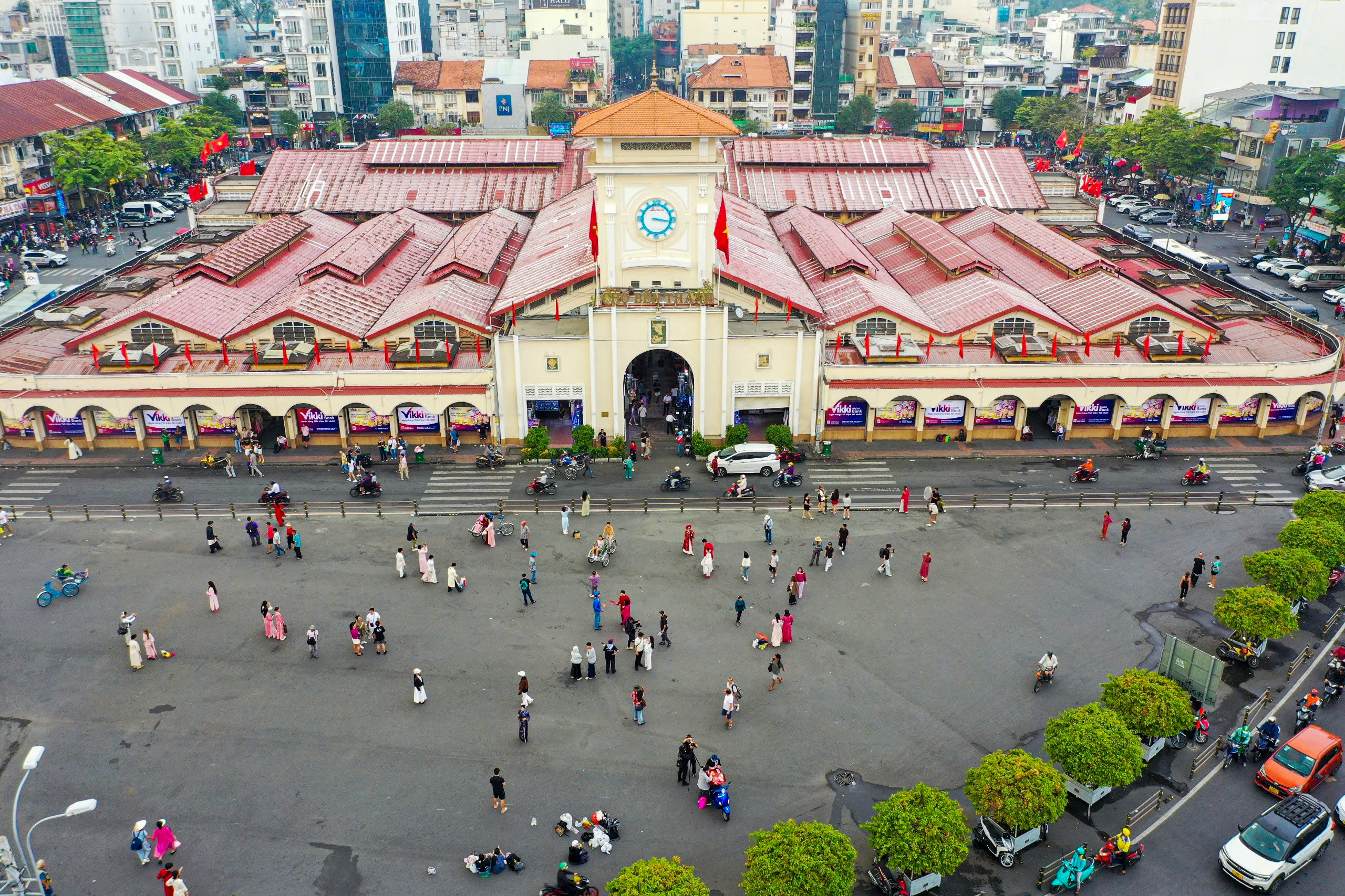 UBND TPHCM Cho Ben Thanh ho Con Rua chinh trang