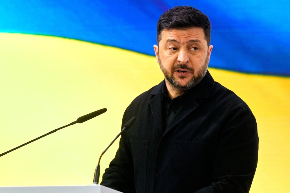 Ukraine muốn đảm bảo an ninh từ Mỹ, bác nhượng bộ lãnh thổ với Nga - Ảnh 1.