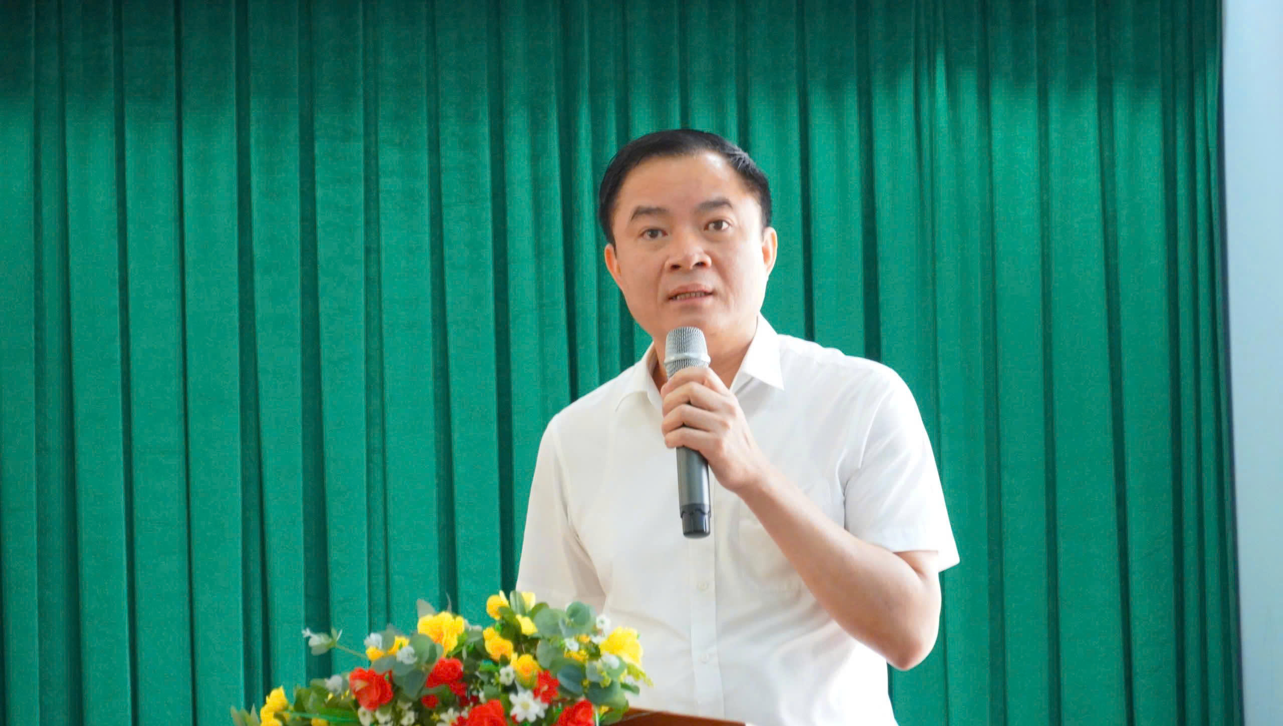 Ứng cử viên đại biểu Quốc hội tiếp xúc cử tri TP.Vũng Tàu cũ nói gì? - Ảnh 1.