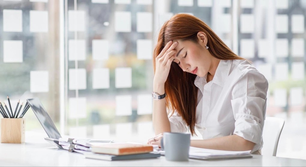 10 năm đi làm, dân công sở tiếc nuối: Ước gì biết 4 điều này sớm hơn để thăng tiến NHANH mà không kiệt sức- Ảnh 2.