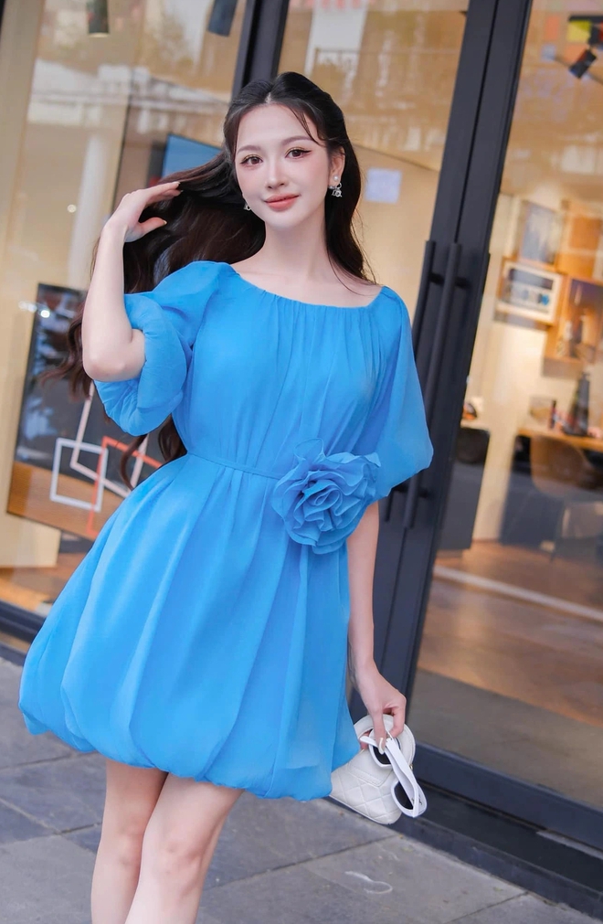 Váy bay bổng lên ngôi, bảng màu tươi sáng dẫn dắt xu hướng xuân 2026- Ảnh 2.