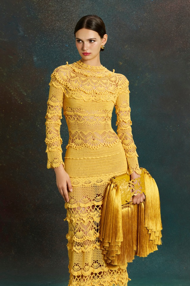 Váy bay bổng lên ngôi, bảng màu tươi sáng dẫn dắt xu hướng xuân 2026- Ảnh 1.