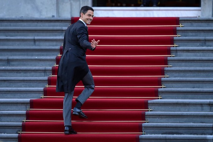 Vẻ điển trai của tân Thủ tướng trẻ nhất lịch sử Hà Lan 1 Rob Jetten được bổ nhiệm làm Thủ tướng Hà Lan ở tuổi 38. Ảnh: AP