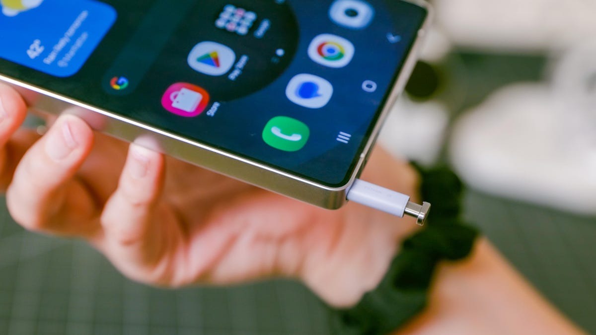 Vì sao Samsung mãi không chịu nâng cấp phần cứng cho điện thoại Galaxy? - Ảnh 1.