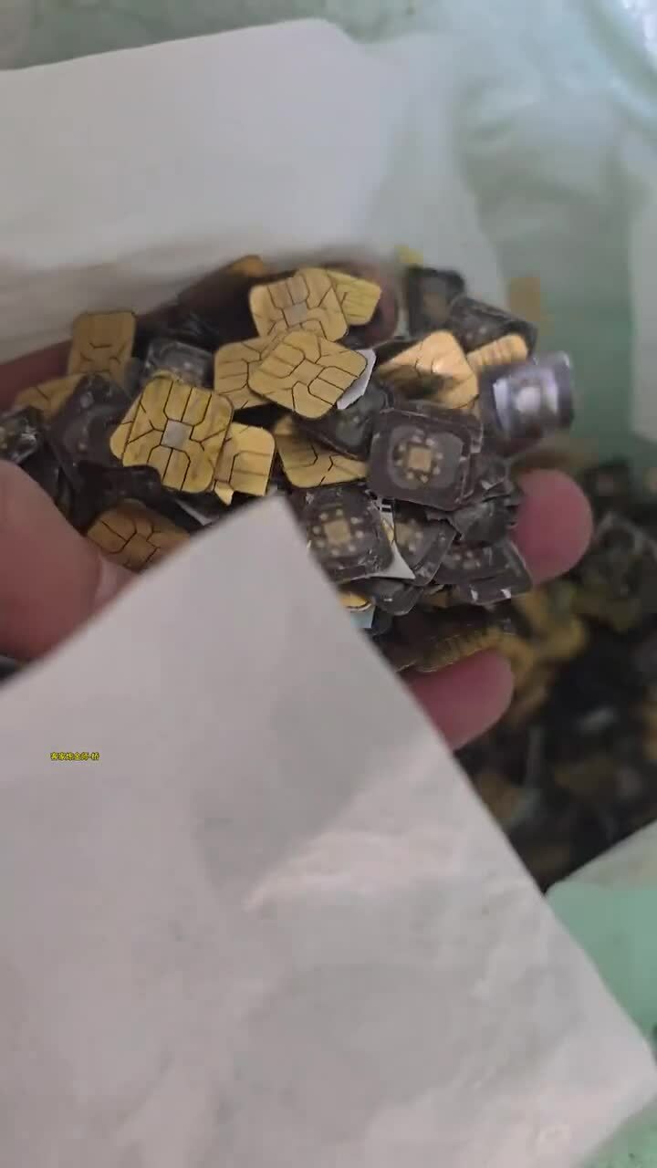  Video luyện vàng từ thẻ SIM phế liệu gây sốt ở Trung Quốc