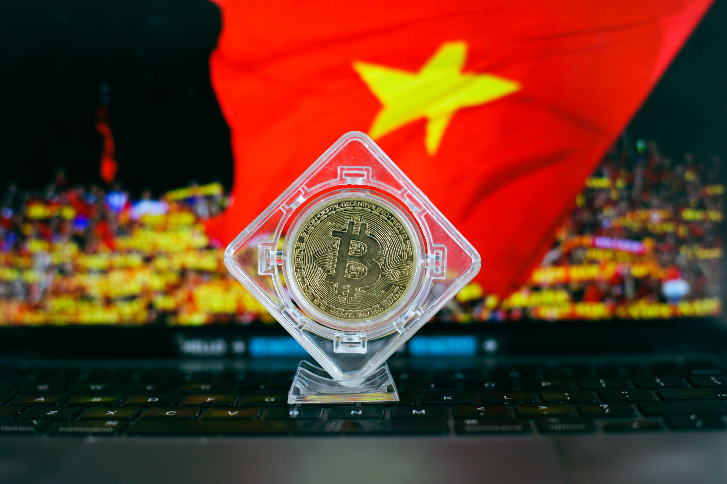 Việt Nam đề xuất sàn giao dịch tiền mã hóa nộp thuế hộ nhà đầu tư - Ảnh 1.