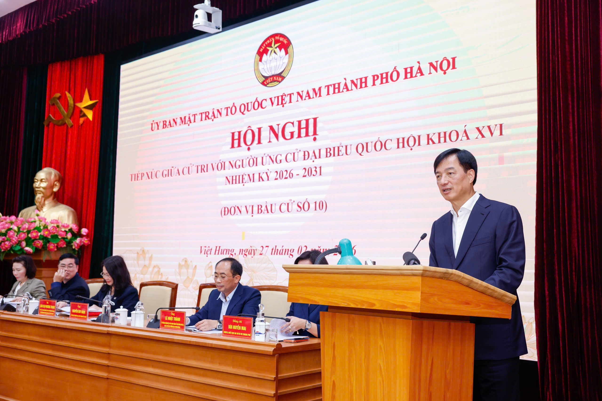 Bí thư Hà Nội: Việt kiều thấy thích thú khi vỉa hè gọn hơn, sạch hơn - Ảnh 1.