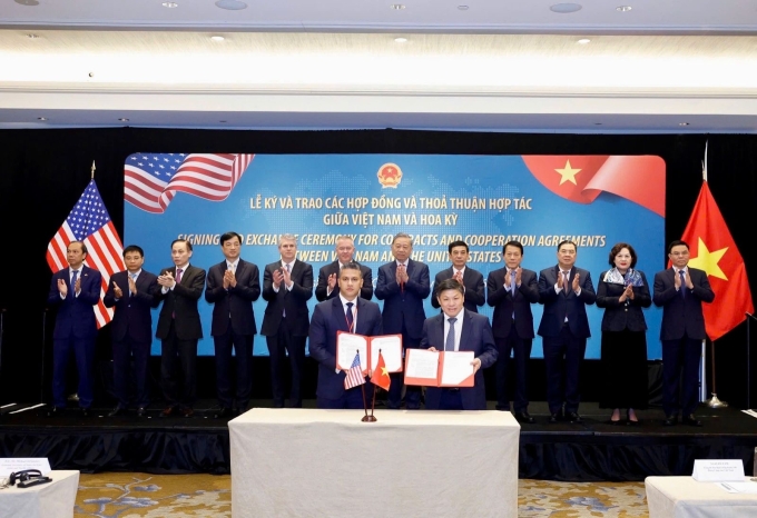 Vietjet và Pratt & Whitney trao hợp đồng cung cấp động cơ GTF cùng gói dịch vụ bảo dưỡng toàn diện cho 44 tàu bay Airbus trị giá khoảng 5,4 tỷ USD. Ảnh: Quang Nguyễn