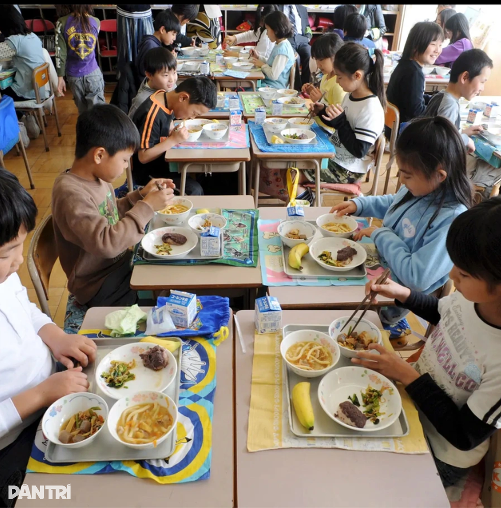 Vụ hô biến thịt hết hạn vào trường học: Quy trình an toàn đứt gãy ở đâu? - 1