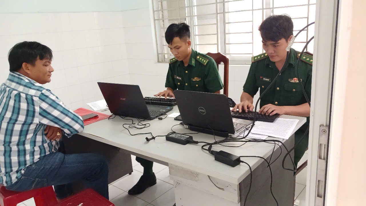 Xử lý 830 tàu cá khai thác thủy sản bất hợp pháp, không báo cáo- Ảnh 2. Xử lý 830 tàu cá khai thác thủy sản bất hợp pháp, không báo cáo- Ảnh 2.