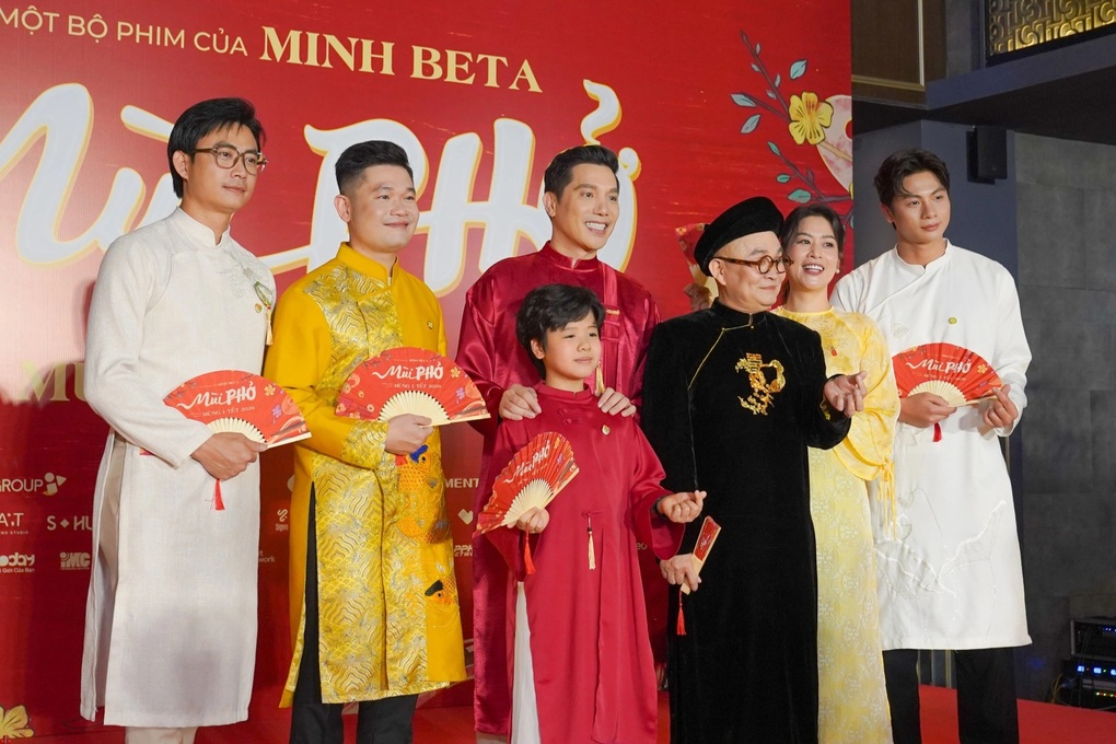 Xuân Hinh: Tôi có thể kiếm tiền dễ dàng nhờ đi hát thay vì đóng phim - 1