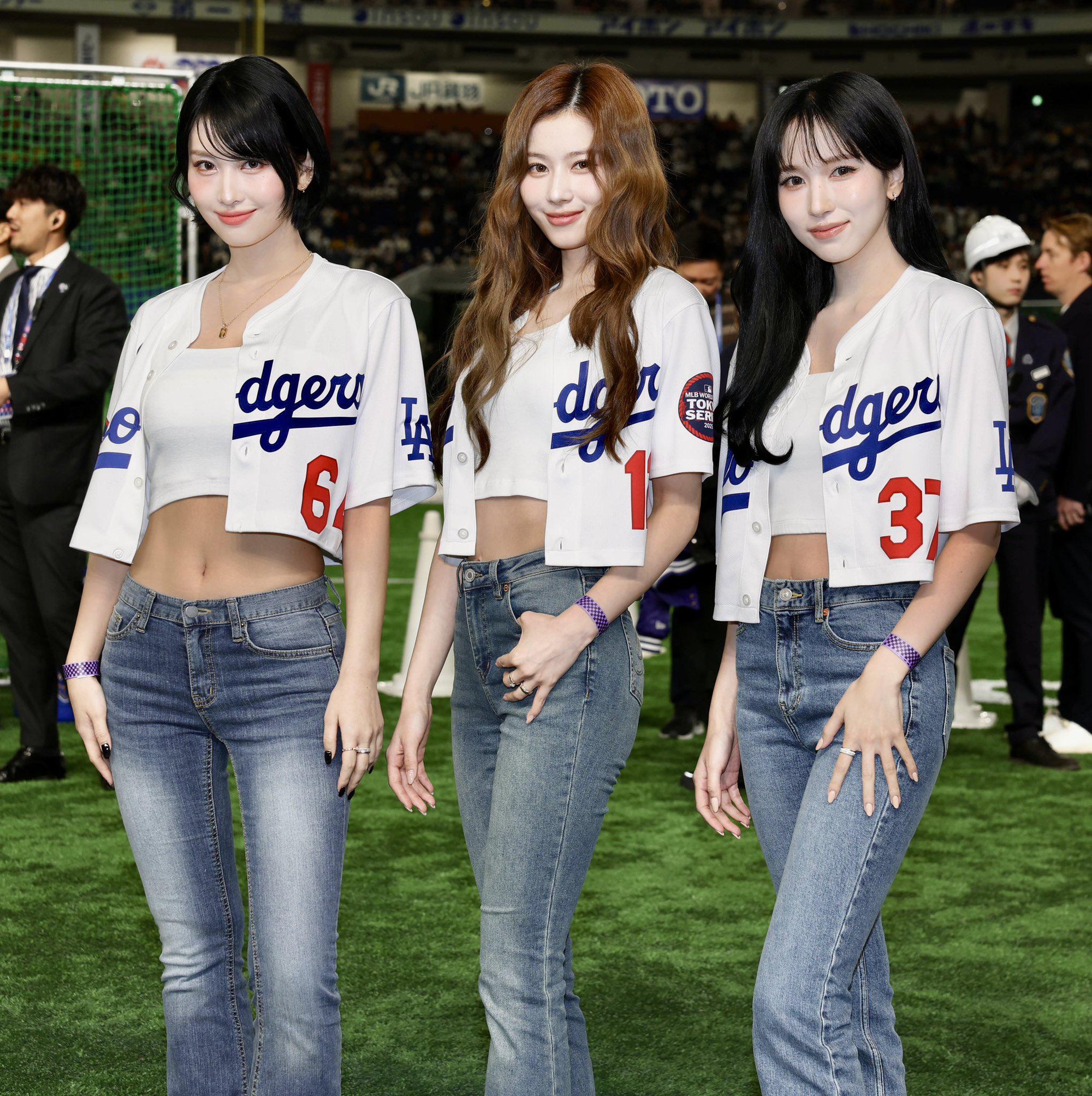 Showbiz có 3 mỹ nhân visual như tiên hạ phàm: Xuất hiện là hot, cần bảo tồn nhan sắc này ngay- Ảnh 9. Showbiz có 3 mỹ nhân visual như tiên hạ phàm: Xuất hiện là hot, cần bảo tồn nhan sắc này ngay- Ảnh 9.