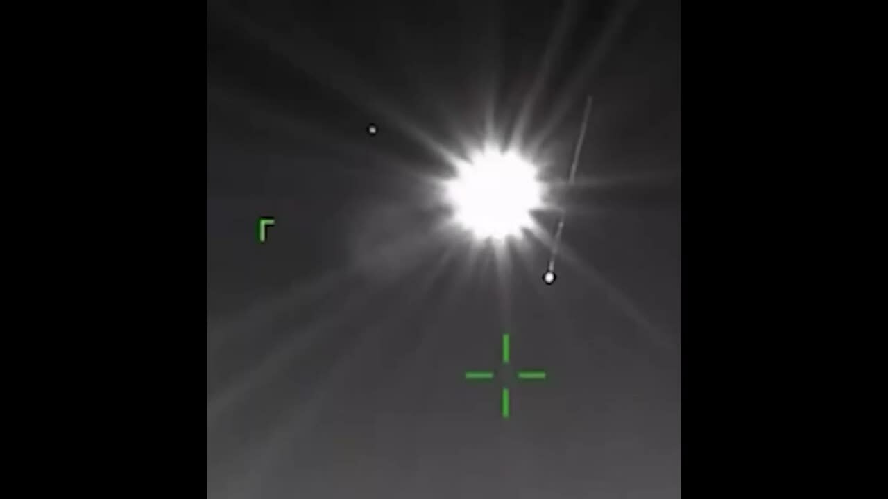 Xuất hiện video 'tên lửa Patriot chặn Iskander-M' trên bầu trời Kiev