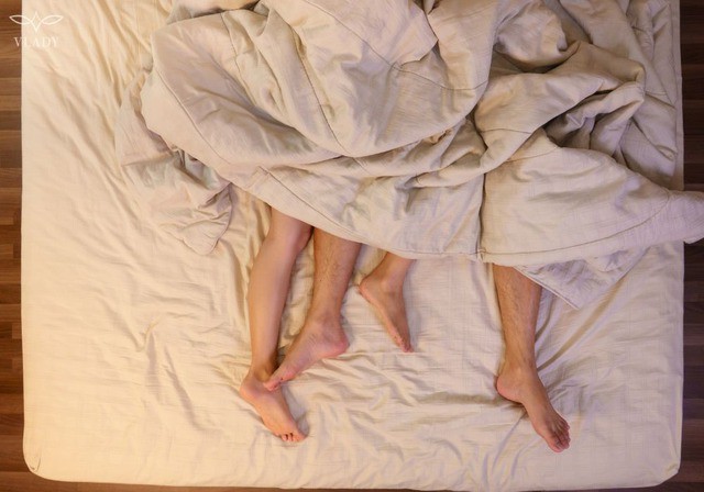 Yêu cửa sau, nam sinh 18 tuổi mắc sùi mào gà 1 Người dân cần chủ động trang bị kiến thức về sức khỏe sinh sản, thực hành quan hệ tình dục an toàn, và đi khám sớm khi có dấu hiệu bất thường. Ảnh minh họa.