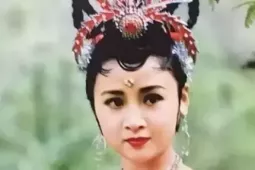 Chị cả yêu tinh nhện trong 'Tây du ký 1986' hiện ra sao?