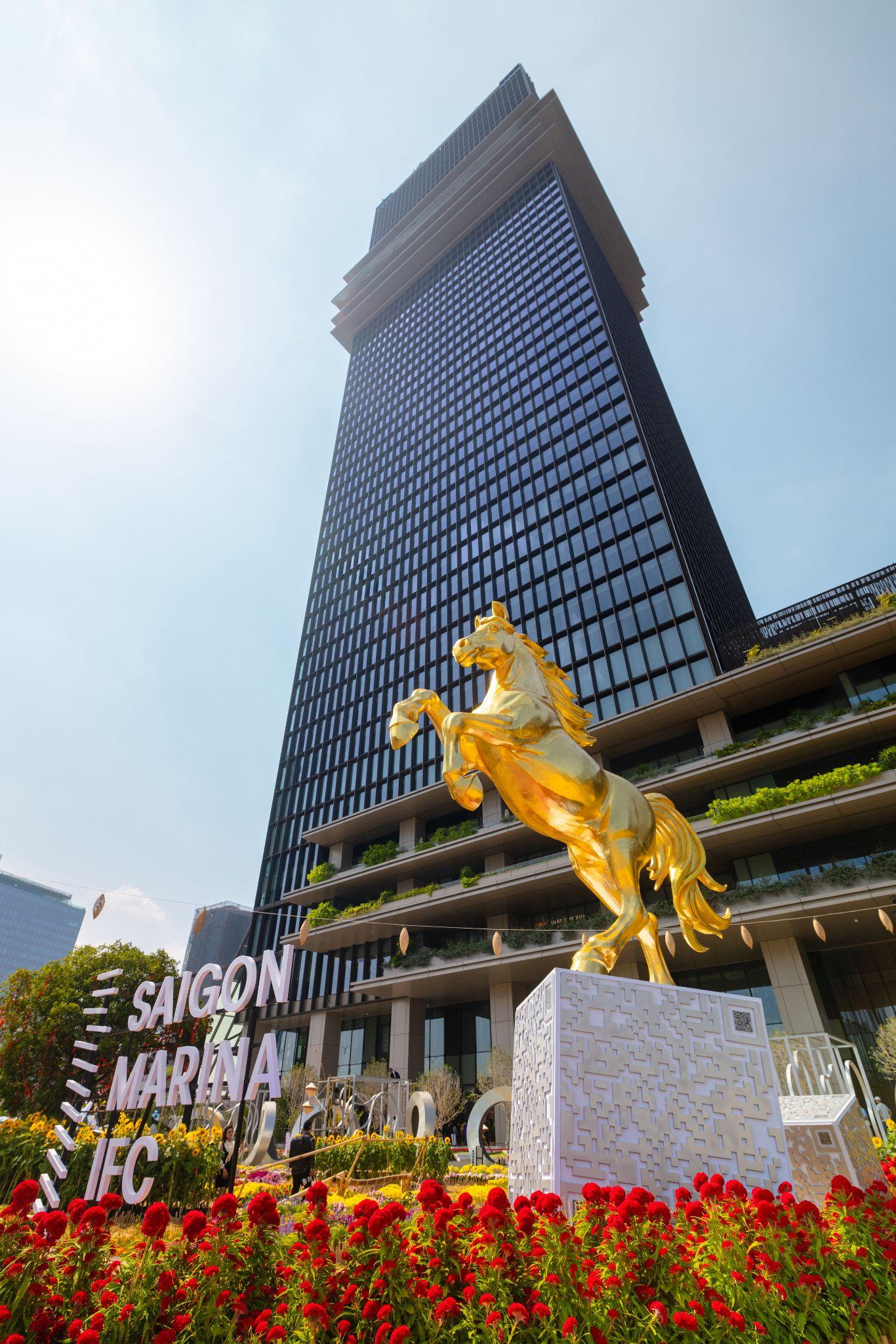 Công viên hoa Saigon Marina IFC: mùa xuân về trên bến cảng Ba Son- Ảnh 1.