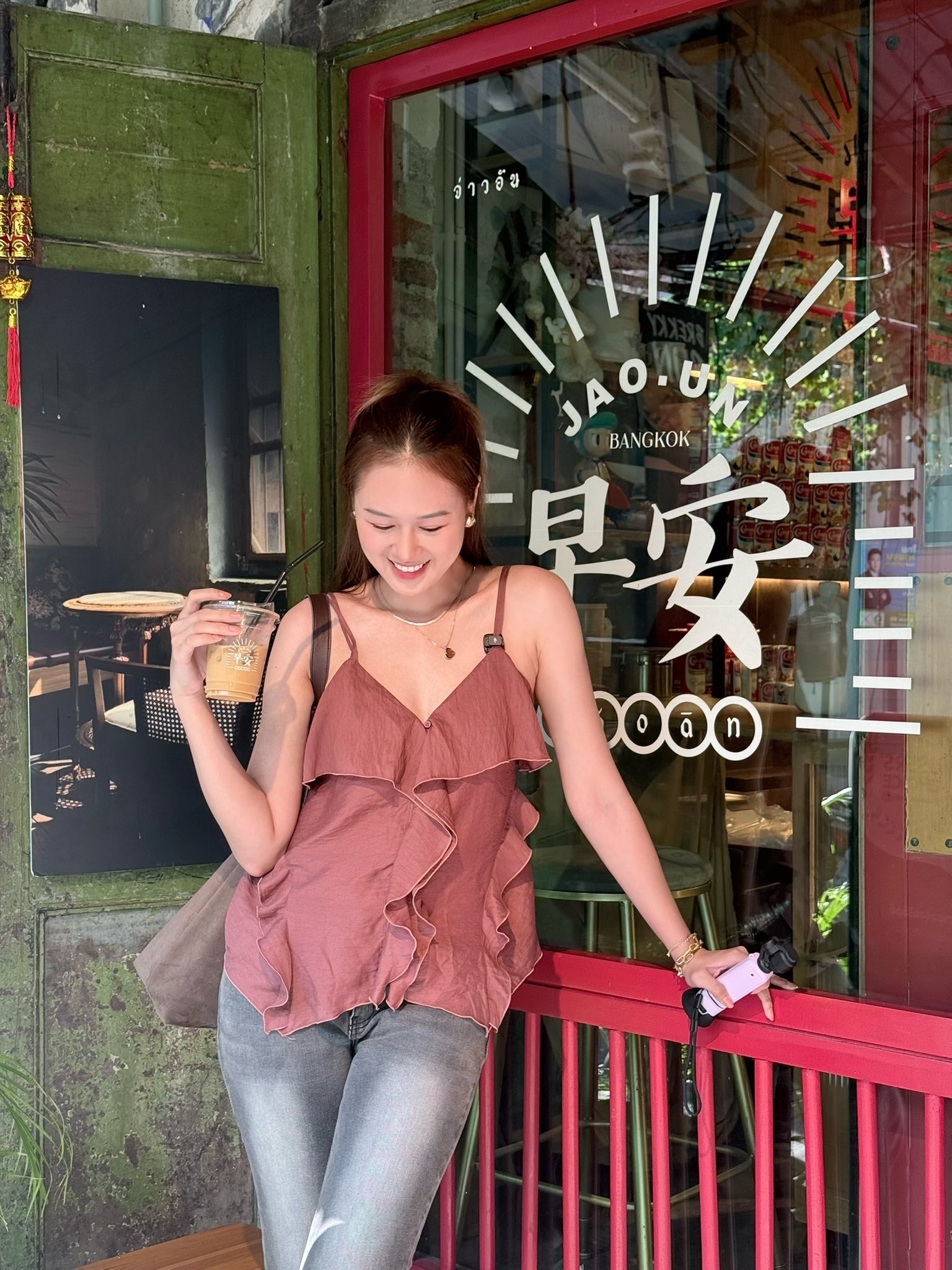 Mỹ nữ lái Porsche viral TikTok: 1 giây lướt qua cũng khiến người khác ngoái nhìn, nhận mưa lời khen vì mặc đẹp- Ảnh 5.