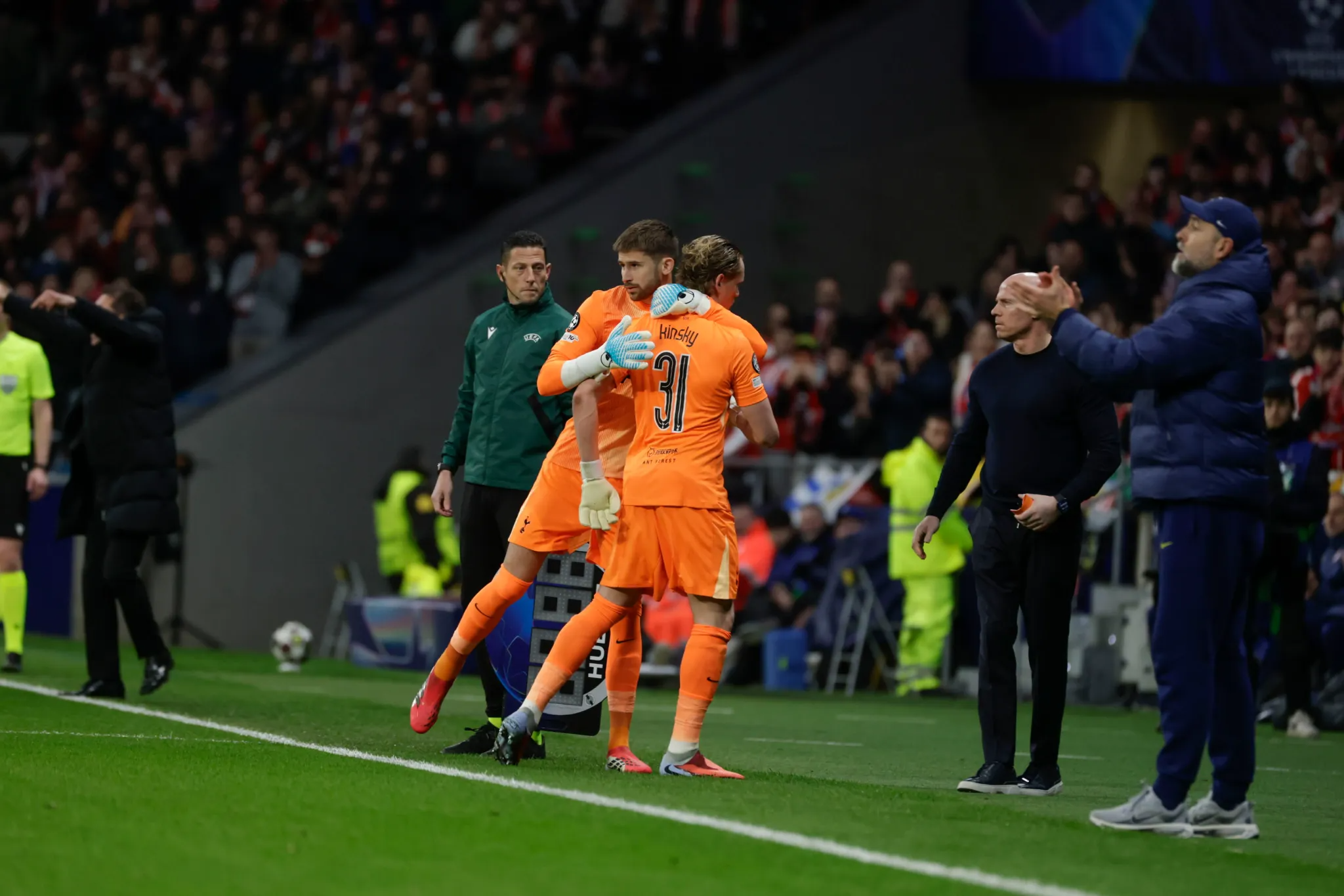 Tình cảnh “bi đát” chưa từng có của Tottenham - Ảnh 2.