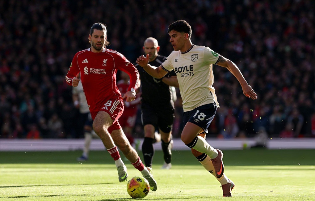 Liverpool đại thắng West Ham, vươn lên bằng điểm Man Utd - 2