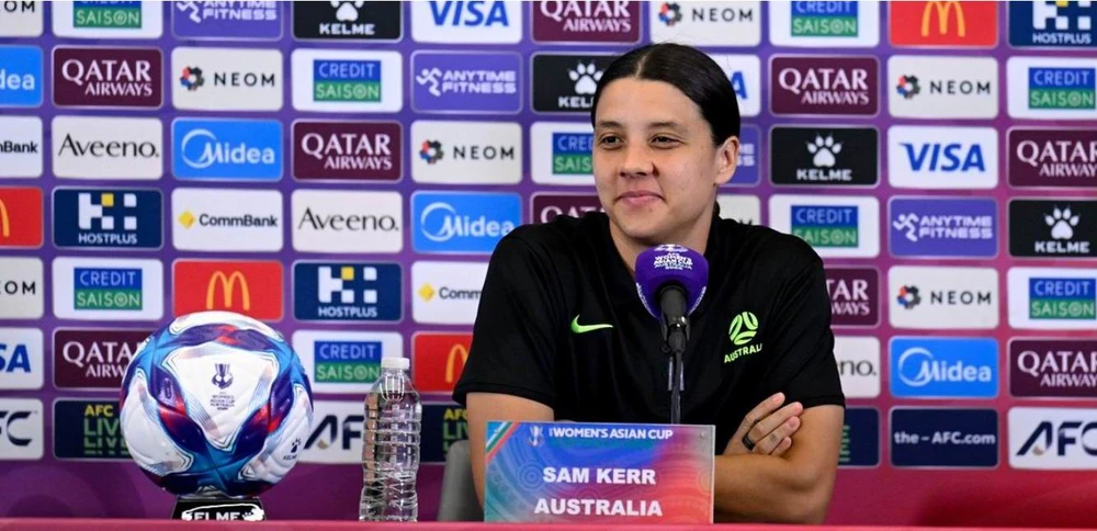 Khai-mac- Olivia- sam- kerr.jpg