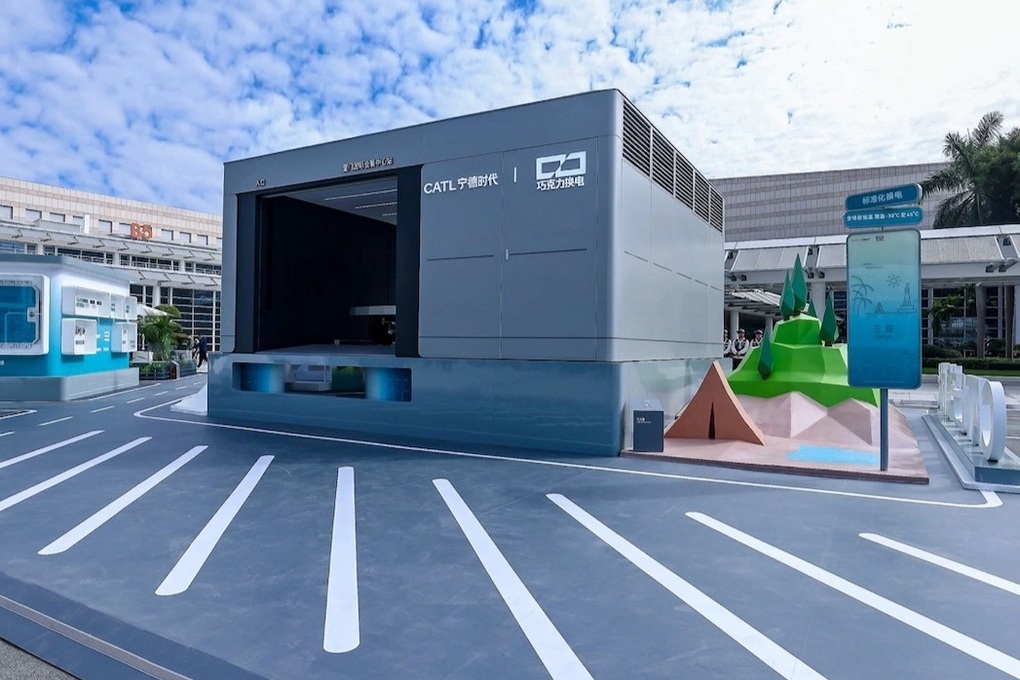 Công nghệ đổi pin ô tô điện của Trung Quốc đạt tốc độ nhanh hơn đổ xăng - 2