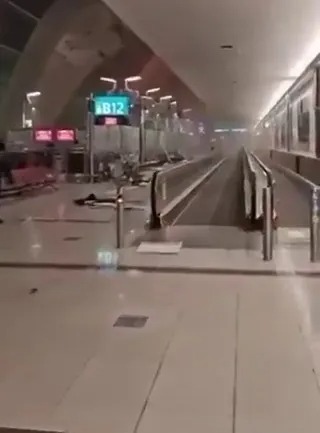 Tên lửa Iran đánh trúng sân bay, khách sạn...khắp Trung Đông - Ảnh 5.