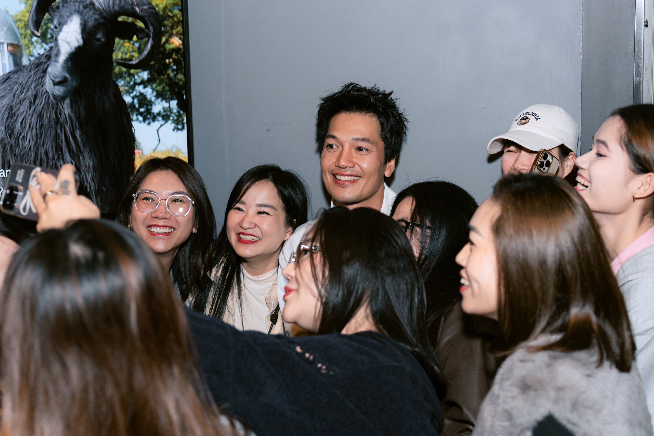 Nghề diễn cho tôi được sống nhiều cuộc đời 11 Diễn viên Quang Tuấn: Nghề diễn cho tôi được sống nhiều cuộc đời - Ảnh 11.