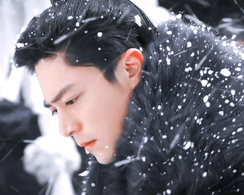 Trên đời có duy nhất 1 người cạo trọc đầu còn đẹp hơn khi có tóc, tất cả là nhờ khuôn mặt thiên tài- Ảnh 7.