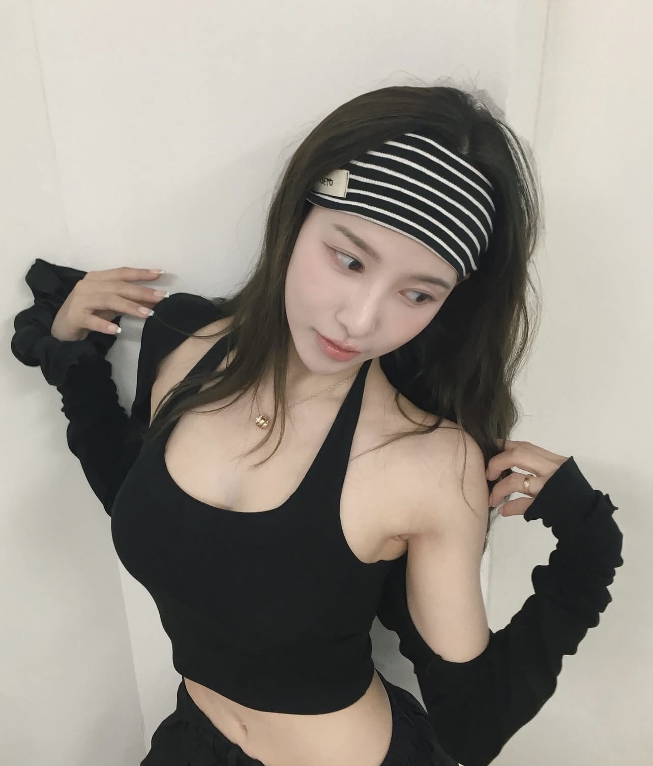 Hot girl Hàn giảm 1-2kg mỗi tháng nhờ thói quen tắm độc đáo- Ảnh 4. Hot girl Hàn giảm 1-2kg mỗi tháng nhờ thói quen tắm độc đáo- Ảnh 4.