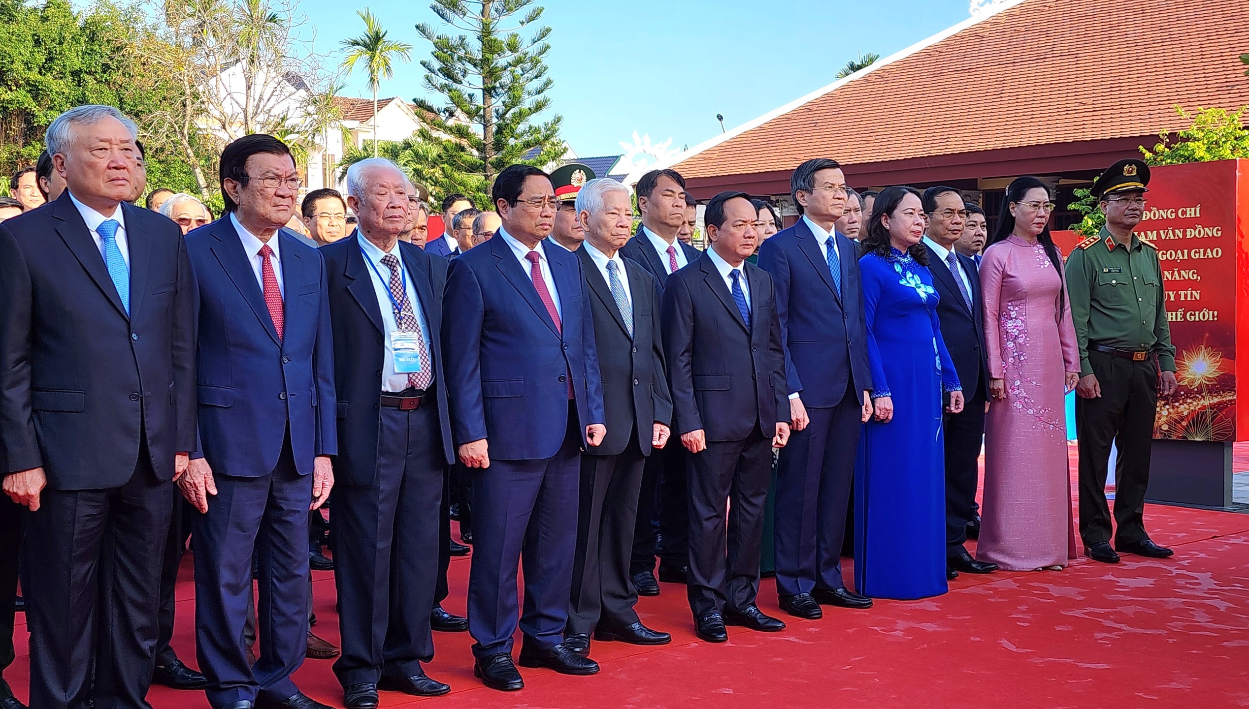 Thủ tướng dự Lễ kỷ niệm 120 năm ngày sinh cố Thủ tướng Phạm Văn Đồng - Ảnh 2.